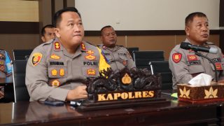 KAPOLRES BANGGAI BERSAMA PEJABAT UTAMA IKUTI RAKERNIS GABUNGAN 2024 SECARA VIRTUAL