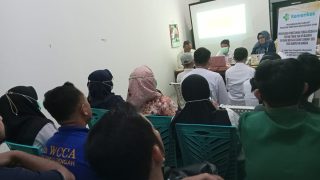 Prodi D-III Keperawatan Luwuk Edukasi Triage dan Aplikasi Penyegaran Pengetahuan Tenaga Kesehatan di RSUD Luwuk.