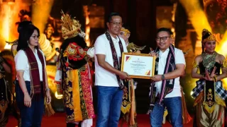 Menkumham Beri Penghargaan Untuk Kabupaten Banggai, Atas Dukungan Dan Fasilitasi Terhadap Program Kekayaan Intelektual.