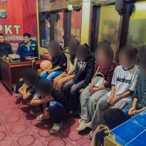Polisi Amankan 10 Remaja Pesta Miras di Lapangan Persibal Luwuk