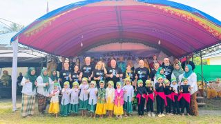 Mongkaan Pae Bu’o Angkatan Citra Suku Andio Di Festival Lipu Celebes